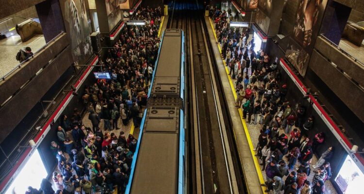 Metro reconoce aumento de fallas en la red subterránea y anuncia modernización de Línea 1