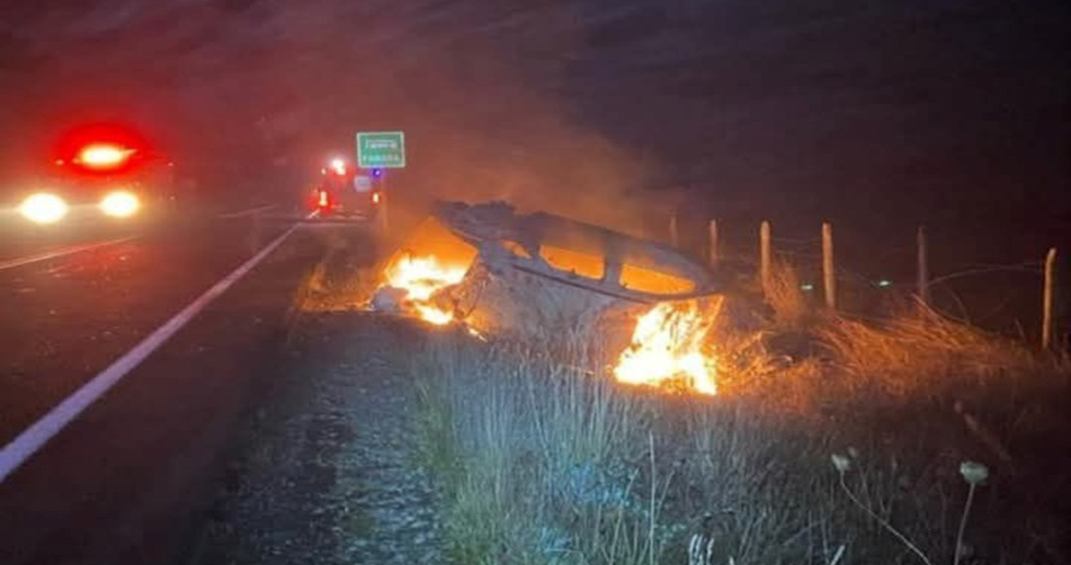 Conductor murió tras volcar e incendiarse su auto en ruta que une Villarrica con Freire