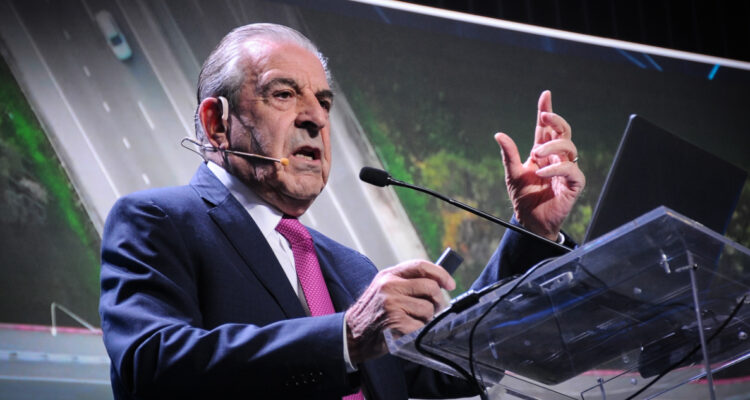 La sentencia de Frei sobre falta de inversiones: “La maldita permisología tiene parado a todo Chile”