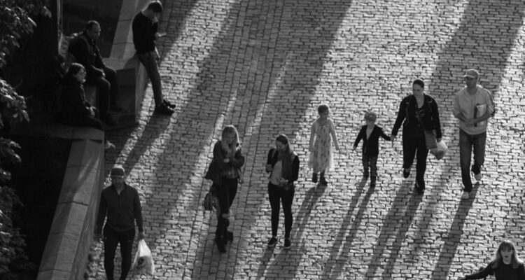 FMI alerta que guerra comercial disparó inestabilidad y plantea intervenir si hay “pánico financiero”