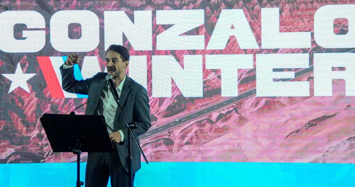 Gonzalo Winter es proclamado candidato presidencial del FA: “Haré todo para estar a la altura”