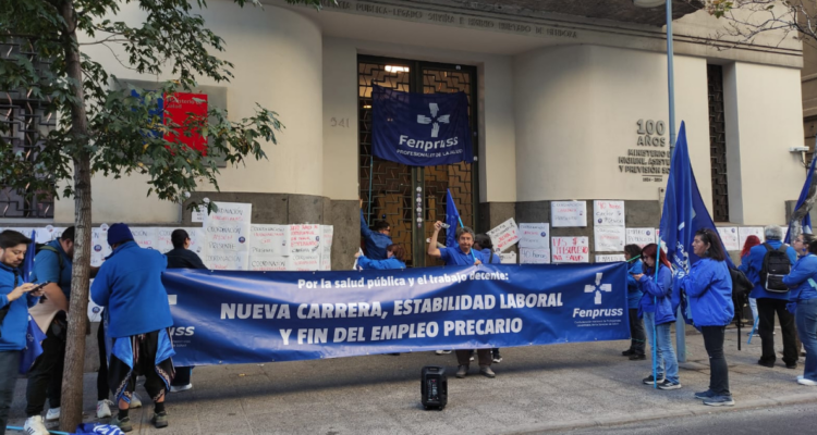 Gremios de salud se toman oficinas del Minsal reclamando compromisos laborales no cumplidos