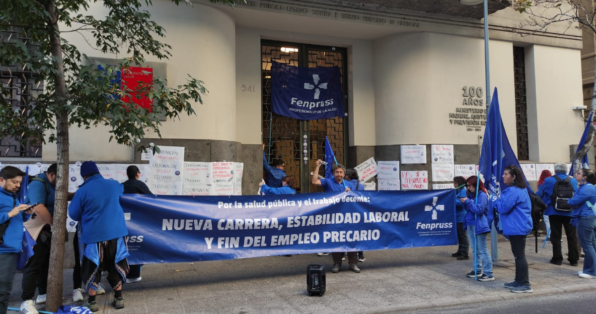 Gremios de salud se toman oficinas del Minsal reclamando compromisos laborales no cumplidos