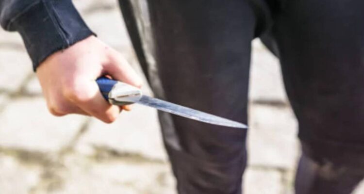 Asesinan a hombre con arma blanca en plena vía pública de Macul