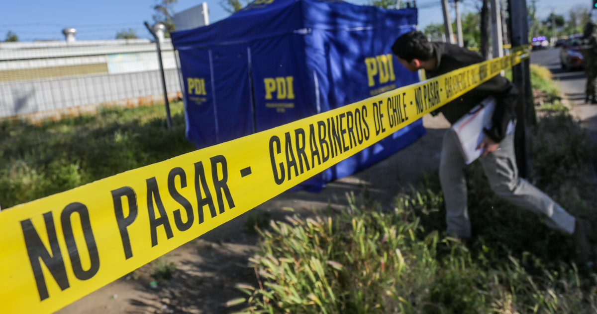 Bajan levemente los homicidios en la RM, pero suben las víctimas extranjeras y por crimen organizado