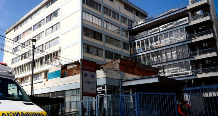 Hospital Carlos Van Buren compra insumos y medicamentos tras liberación de recursos