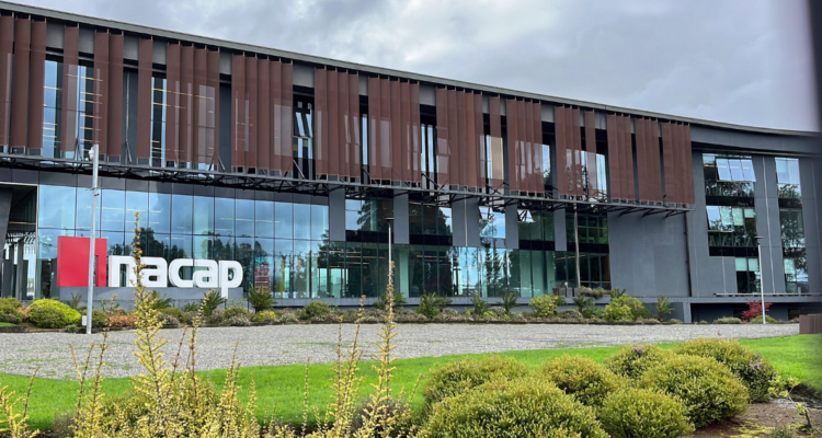 Frontis de Inacap sede Valdivia por falla de ascensor