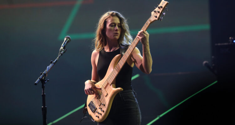 Nicole Row