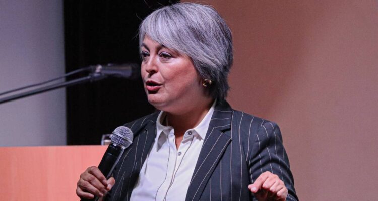 Republicanos exigen salida de Jara tras ser elegida como carta presidencial del PC