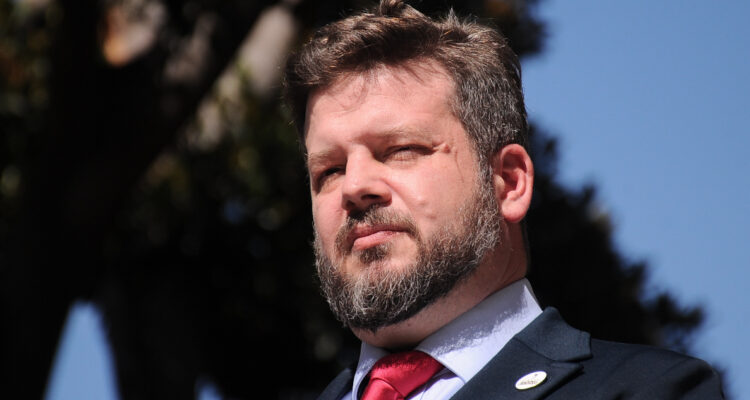 Privatizar Codelco y despedir a “apitutados”: Bloomberg publica sobre Kaiser y su plan estilo Milei