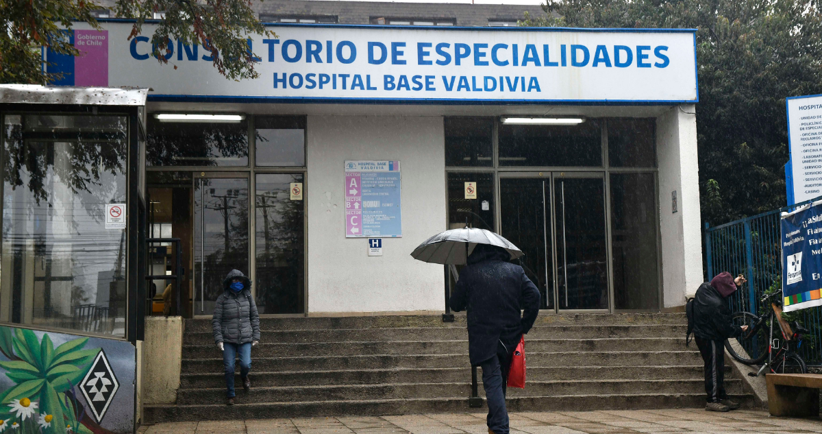 Joven con cáncer acusa trato “indigno e inhumano” en Hospital Base de Valdivia: presentó denuncia
