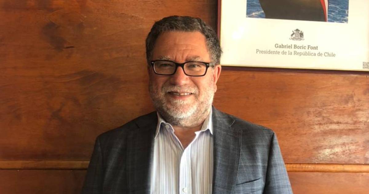 Director de SLEP Valdivia aborda cuestionamientos y reconoce retrasos en compra de insumos básicos