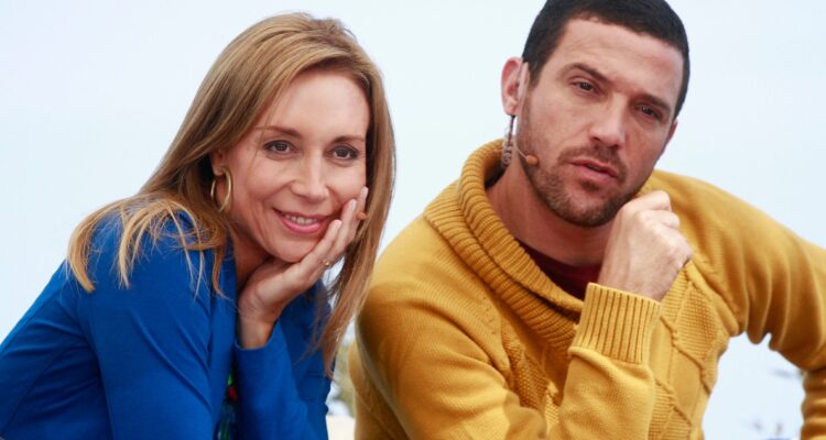 Karen Doggenweiler y ausencia de Julián Elfenbein en Chilevisión: “Siempre es una maravilla verlo”