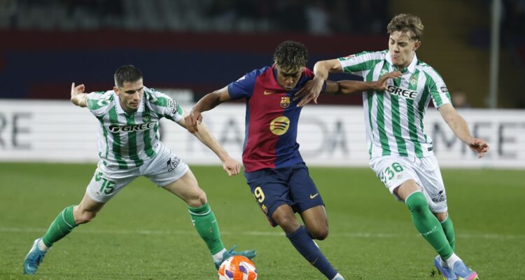 Real Betis empató con Barcelona por La Liga.