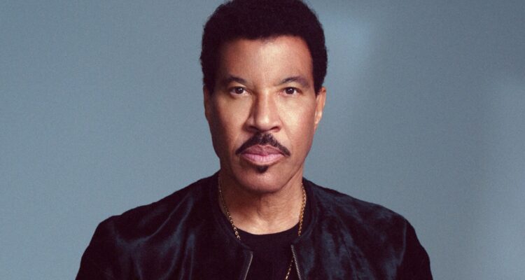 Lionel Richie agenda su regreso a Chile en nuevo estadio de la UC: revisa entradas, precios y fecha