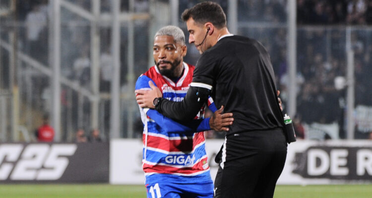 Marinho en el fortaleza Colo Colo previo a incidentes en el Monumental