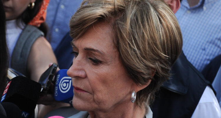 Matthei exculpa a su padre de violaciones a DDHH en dictadura y dice los muertos eran “inevitables”