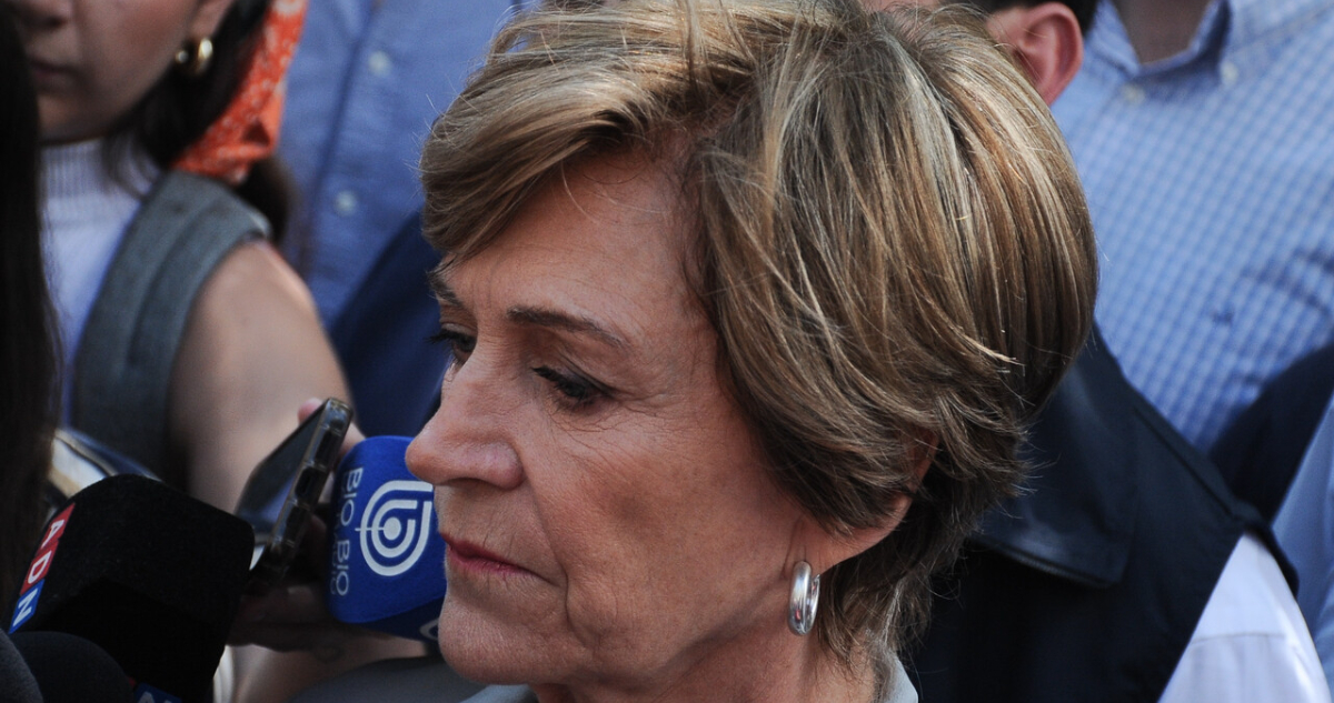 Matthei se desmarca de Kast y Kaiser y critica idea de cerrar ministerios: “Otra cosa es con guitarra”