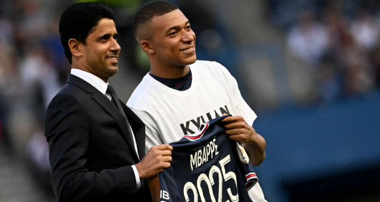 Mbappé está en plena guerra con el PSG y podría dejarlos sin Champions League.
