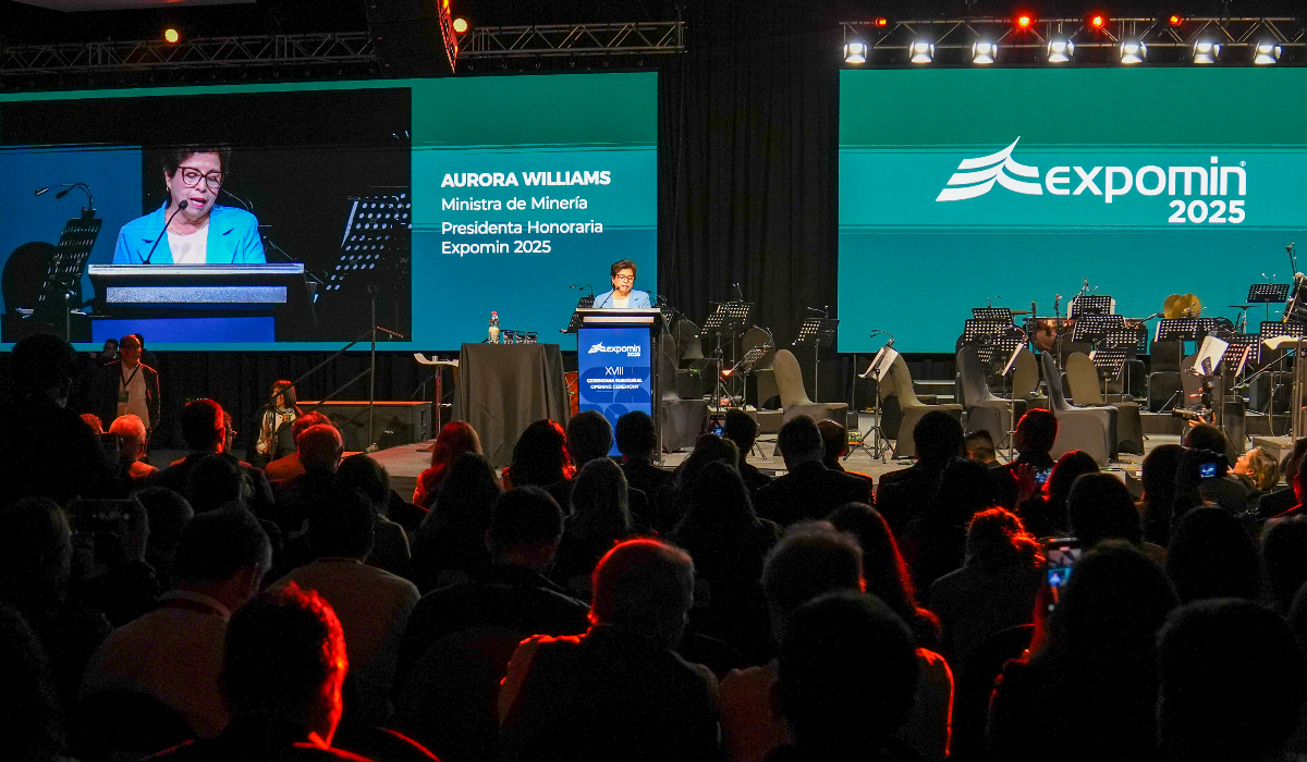 Ministra de Minería en Expomin 2025