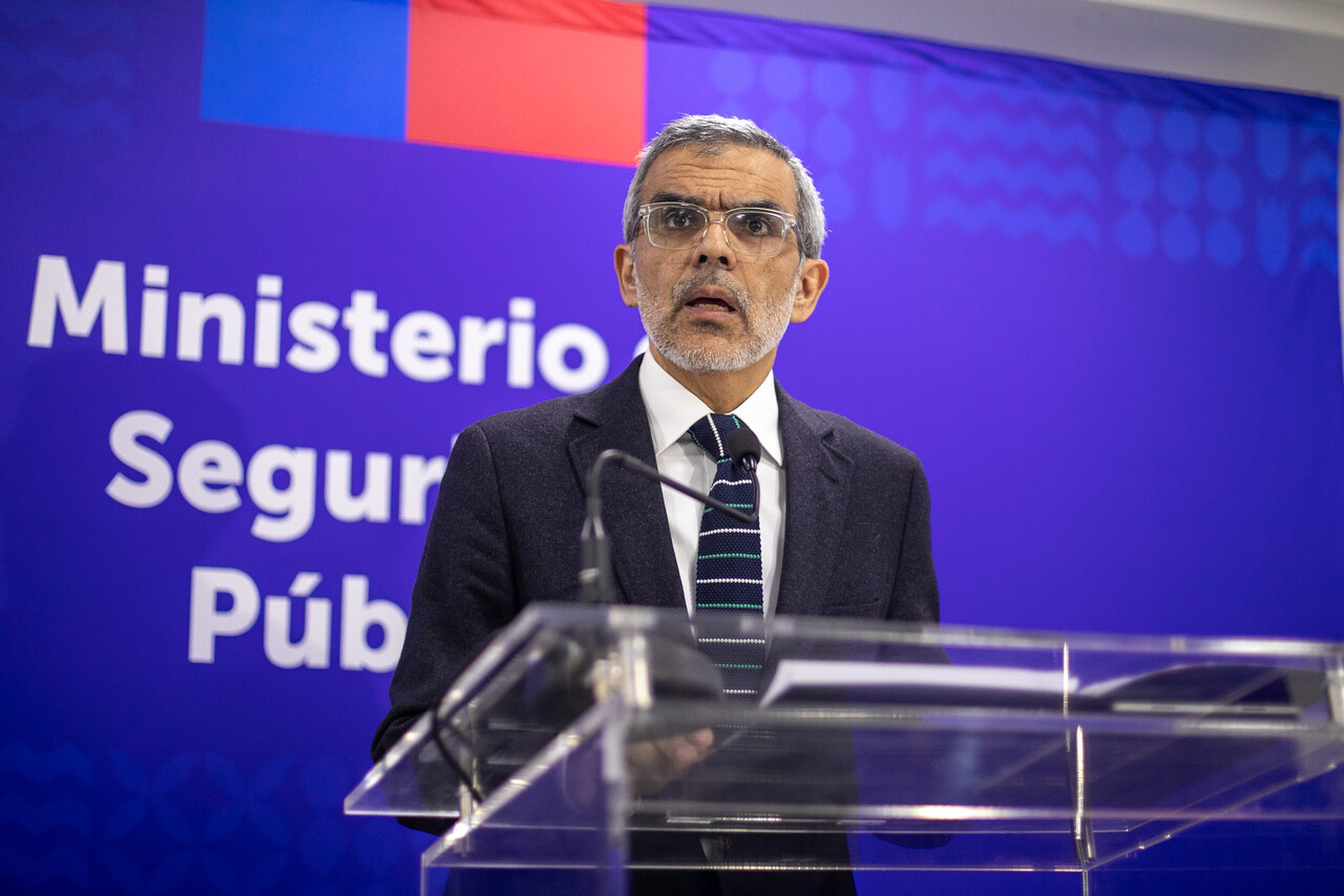 “Ha fracasado”: Ministro Cordero confirma que Gobierno decidió cerrar plan Estadio Seguro