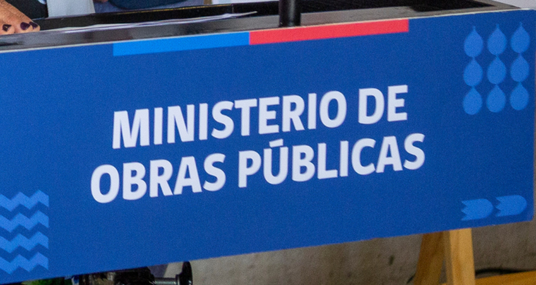 Logo del MOP por posible extensión de hora de funcionamiento de la balsa Moncul en Carahue