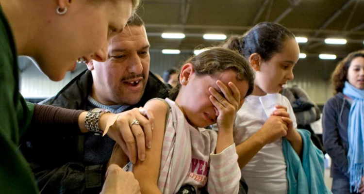 Muere de sarampión otra niña no vacunada en Texas, Estados Unidos