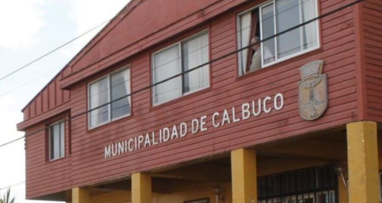 Reportan un centenar de despidos en municipio de Calbuco