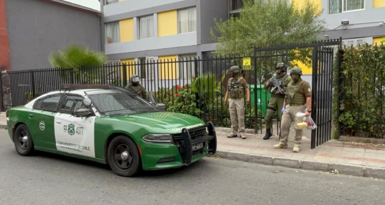 Operativo antidrogas en el barrio Yungay deja tres detenidos por narcodelivery