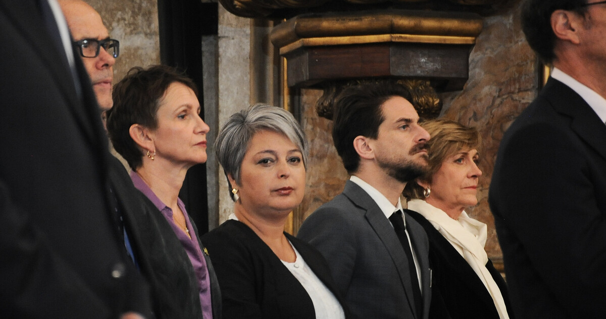 Oficialismo fustiga a la oposición por primaria fallida: acusan falta de gobernabilidad en la derecha