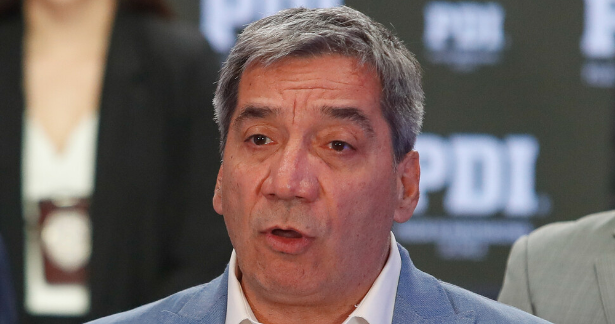 Oposición evalúa acusación constitucional contra delegado Durán por tragedia en el Estadio Monumental