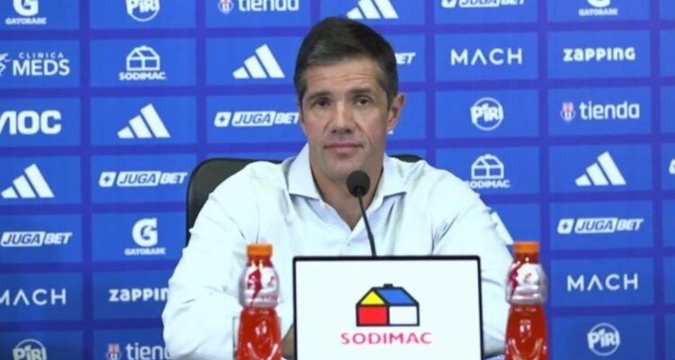 Michael Clark respondió por líos en Azul Azul.