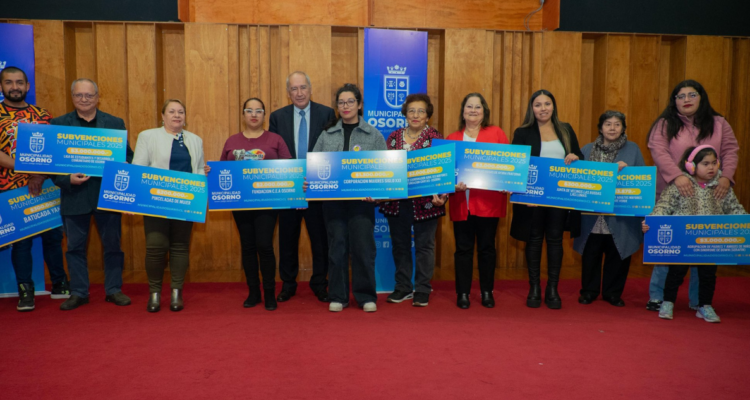 Organizaciones sociales recibiendo subvenciones de la Municipalidad de Osorno