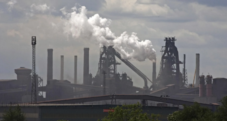 Parlamento británico aprueba la nacionalización de acerera British Steel, de propiedad china