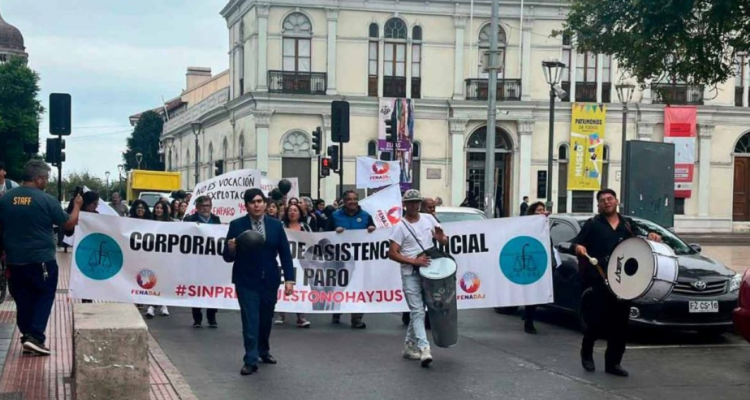 Corporación de Asistencia Judicial en paro: por acuerdos incumplidos, sobrecarga y sueldos injustos