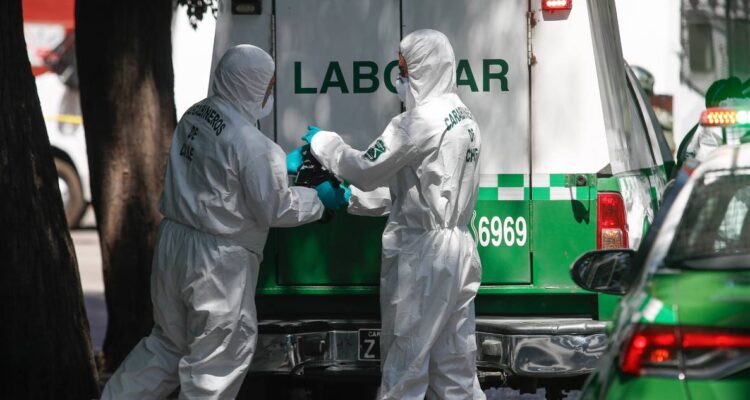 Niña de 3 años termina baleada tras altercado por VIF en Recoleta