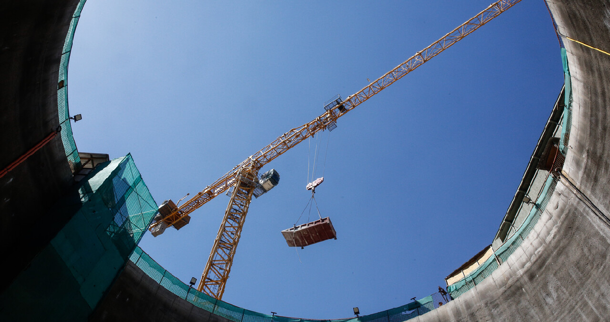 El impacto de la “permisología”: trabas burocráticas para aprobar proyectos costaría un 7,3% del PIB