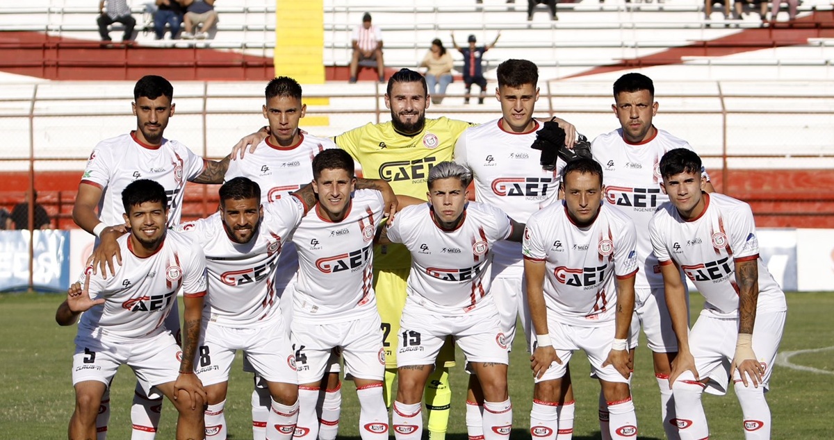 Unión San Felipe está sumido en una crisis deportiva.