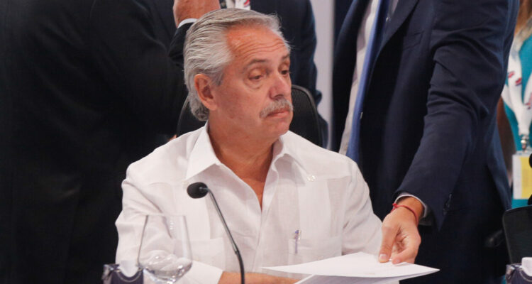 Justicia argentina confirma el procesamiento de Alberto Fernández por violencia de género