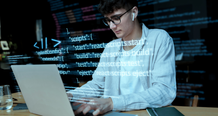 Lanzan 11 mil becas gratis para aprender a programar en Python, IA y más: revisa plazos y cómo acceder