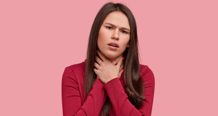 Qué es la disfonía, el síntoma de enfermedad de la voz más comun, cuáles son sus causas, tratamientos y cómo prevenirla y curar.