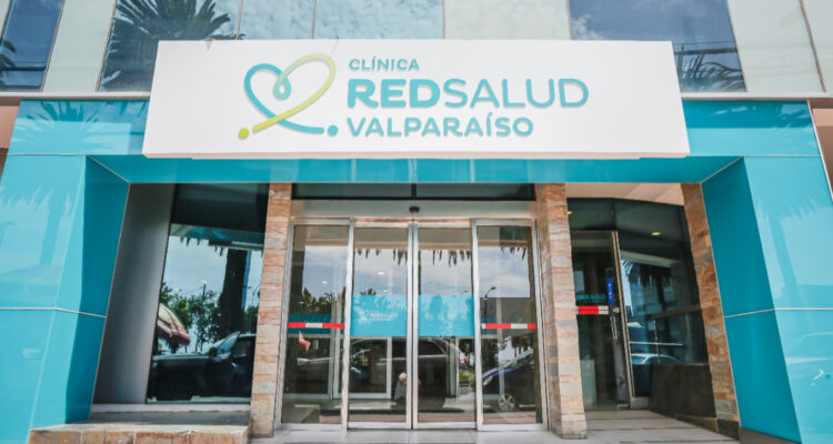 RedSalud Valparaíso amplía oferta de servicios disponibles: integra IA y nuevas especialidades médicas