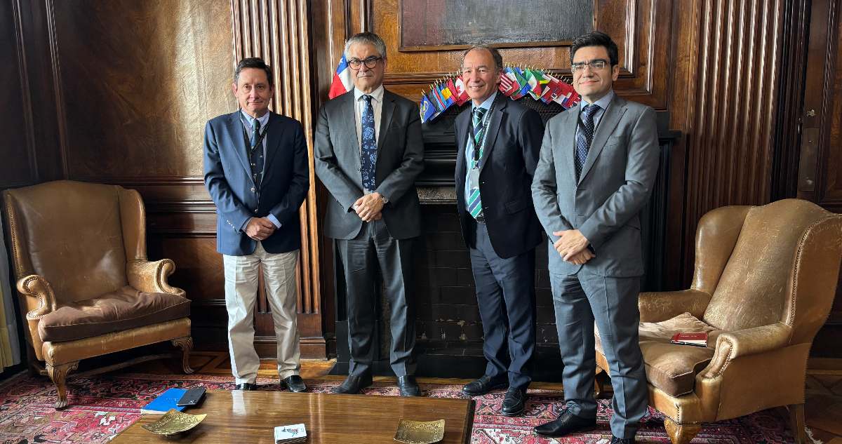 Marcel recibió a empresarios frutícolas y comprometió apoyo al sector ante guerra comercial