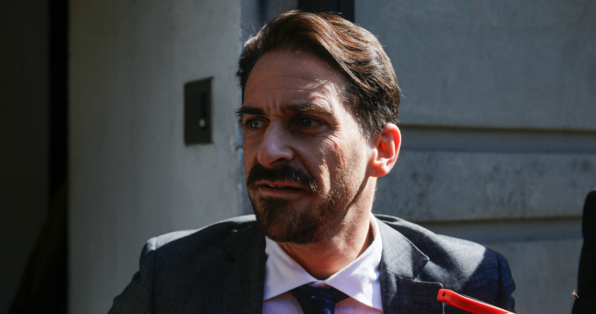 Revelan que Fiscalía pide indagar vínculo de diputado Winter en polémica compra de Sierra Bella