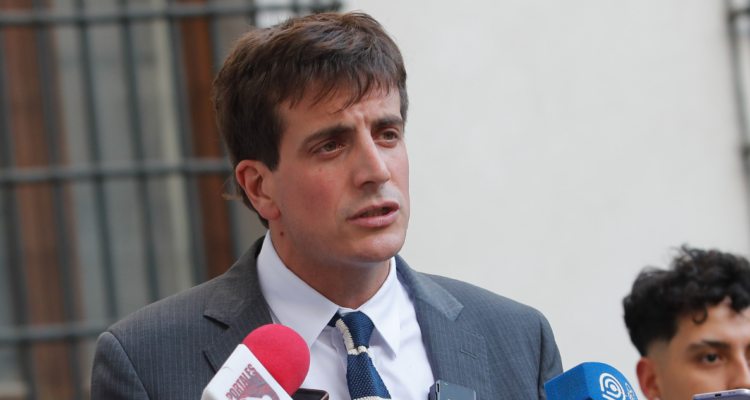 Schalper insiste en que Viernes Santo sea feriado irrenunciable: “A la larga mejora la productividad”