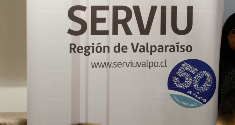 Sigue paro funcionarios serviu