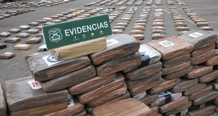 Carabineros recupera 465 kilos de marihuana oculta en ductos de aguas lluvia en Antofagasta