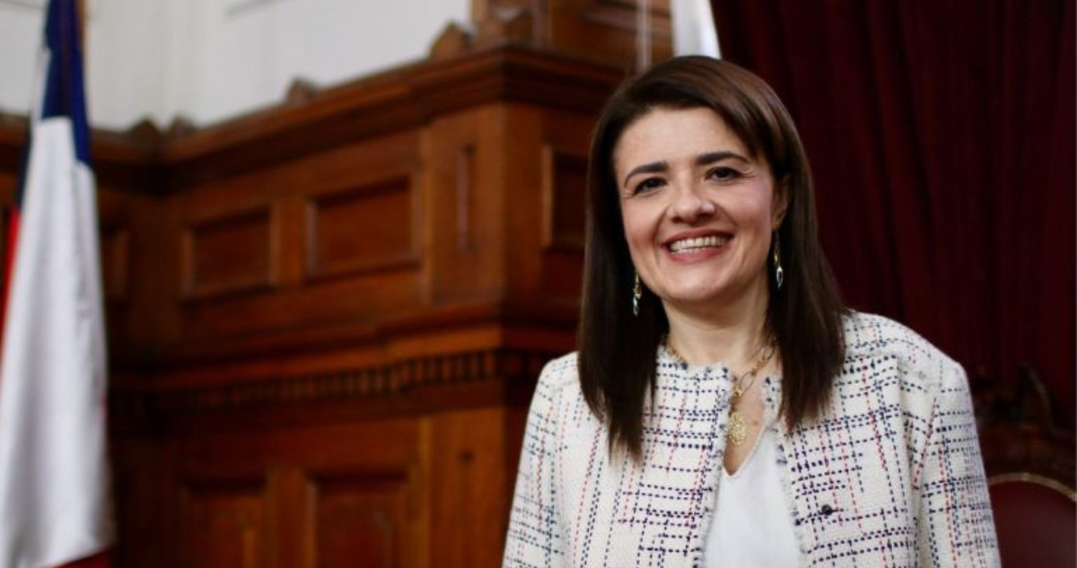CDE interpone querella contra ministra Sabaj por revelación de secretos, cohecho y prevaricación