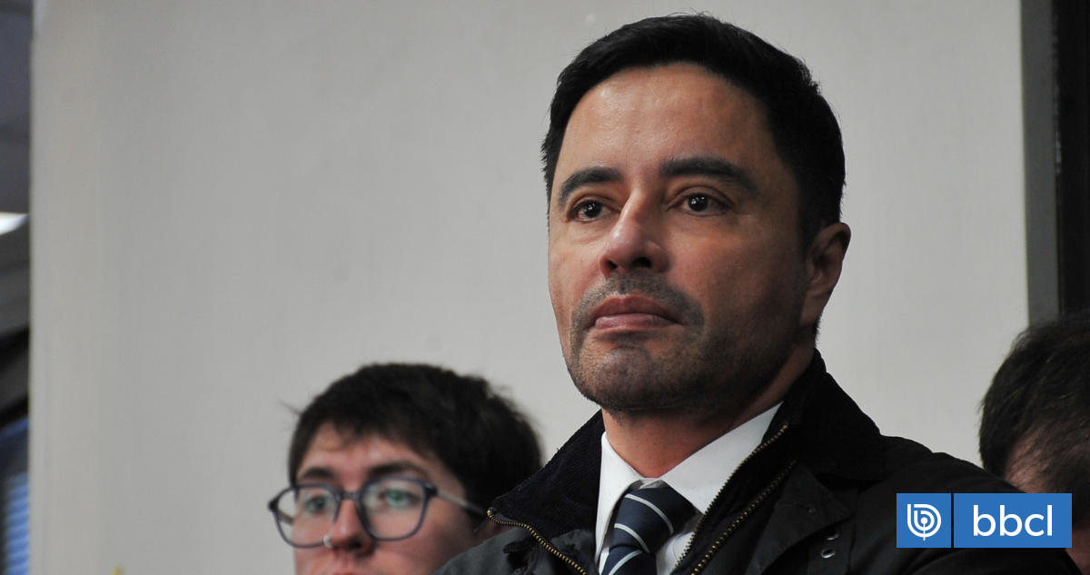 Carter desliza críticas a Matthei y Chile Vamos por primarias: 