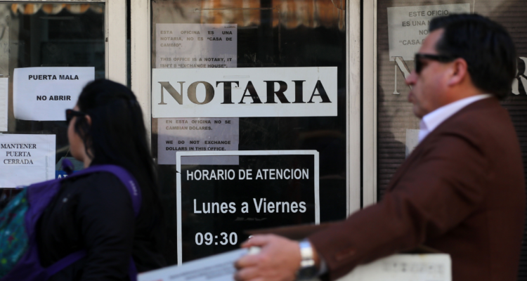 Suprema destituye a notario Felix Jara Cadot por autorizar firma de venta con “falso compareciente”